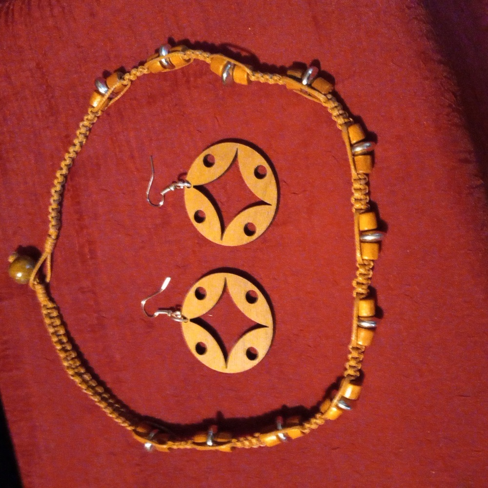 Paparazzi wood bead necklace and laser cotton dangle earrings